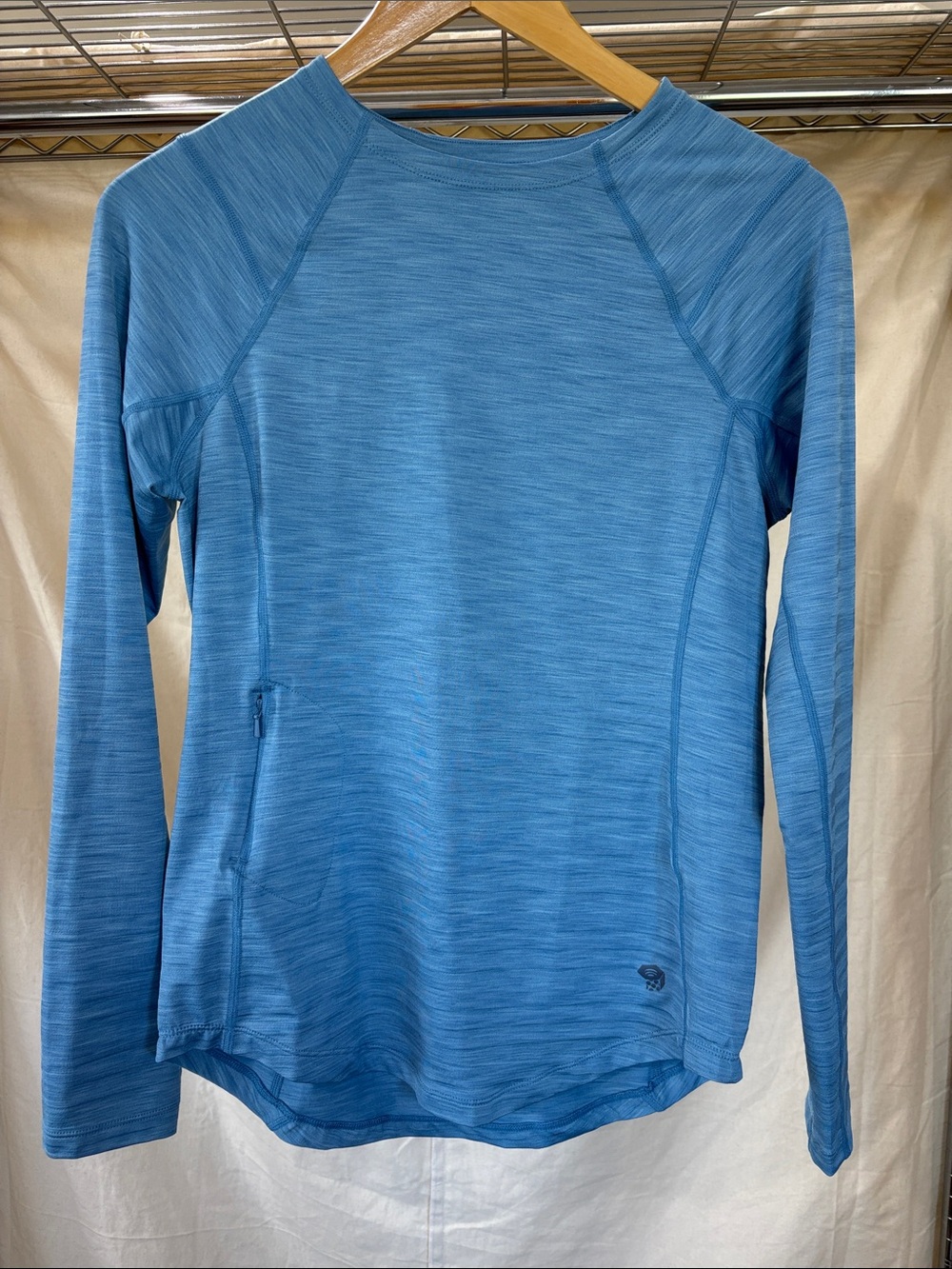 Mountain Hardwear Women's Long Sleeve Tech Tee in Sky Blue
